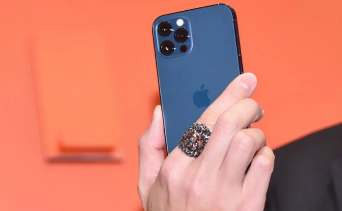 船山苹果手机维修分享iPhone12系列重启方法教程 